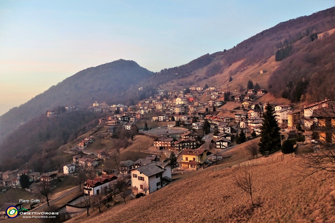 06 Aviatico nei colori del tramonto al rientro .JPG